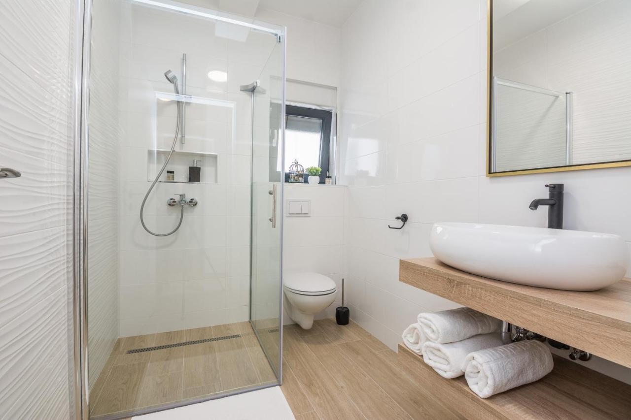 Maella Apartman